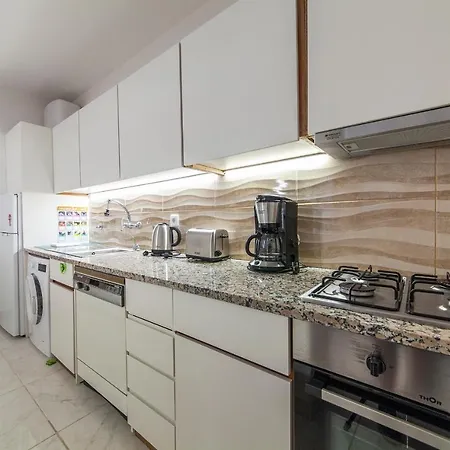 B57 - Marachique 2 Bed Flat Apartamento Alvor