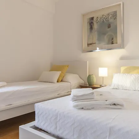 B57 - Marachique 2 Bed Flat ألفور