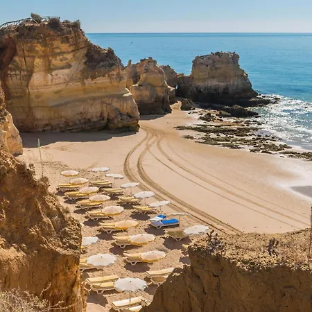 B57 - Marachique 2 Bed Flat * ألفور