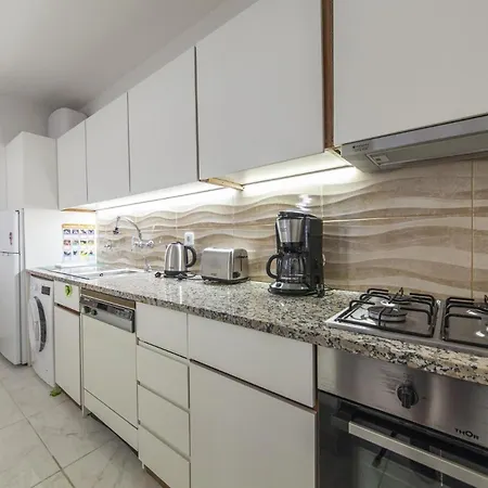 B57 - Marachique 2 Bed Flat Apartman Alvor