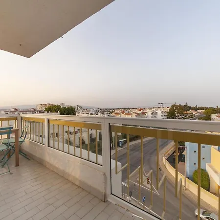 B57 - Marachique 2 Bed Flat Apartman *