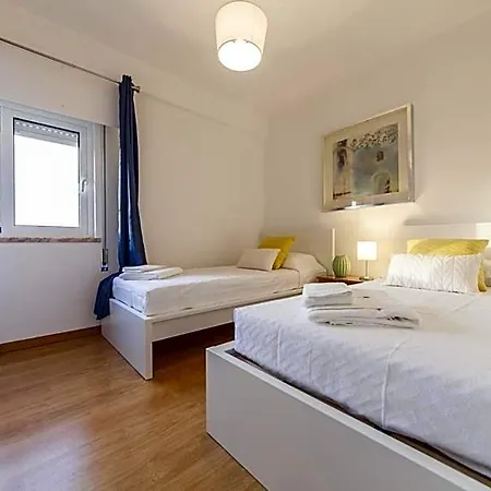 B57 - Marachique 2 Bed Flat * Alvor