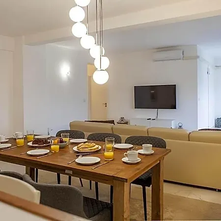 B57 - Marachique 2 Bed Flat Appartement Alvor